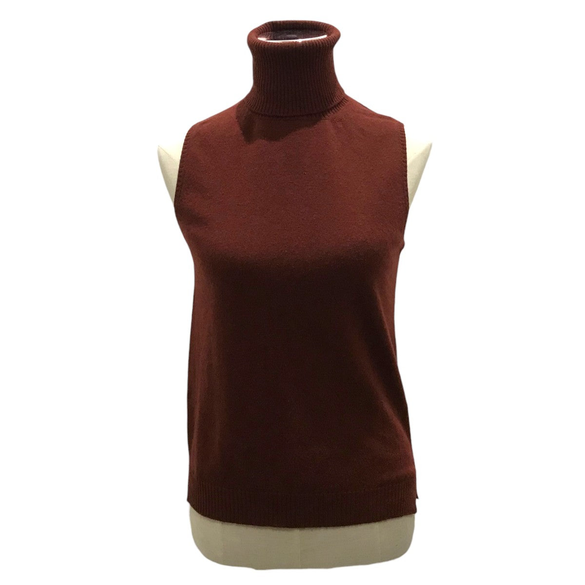 ノースリーブタートルネックニット