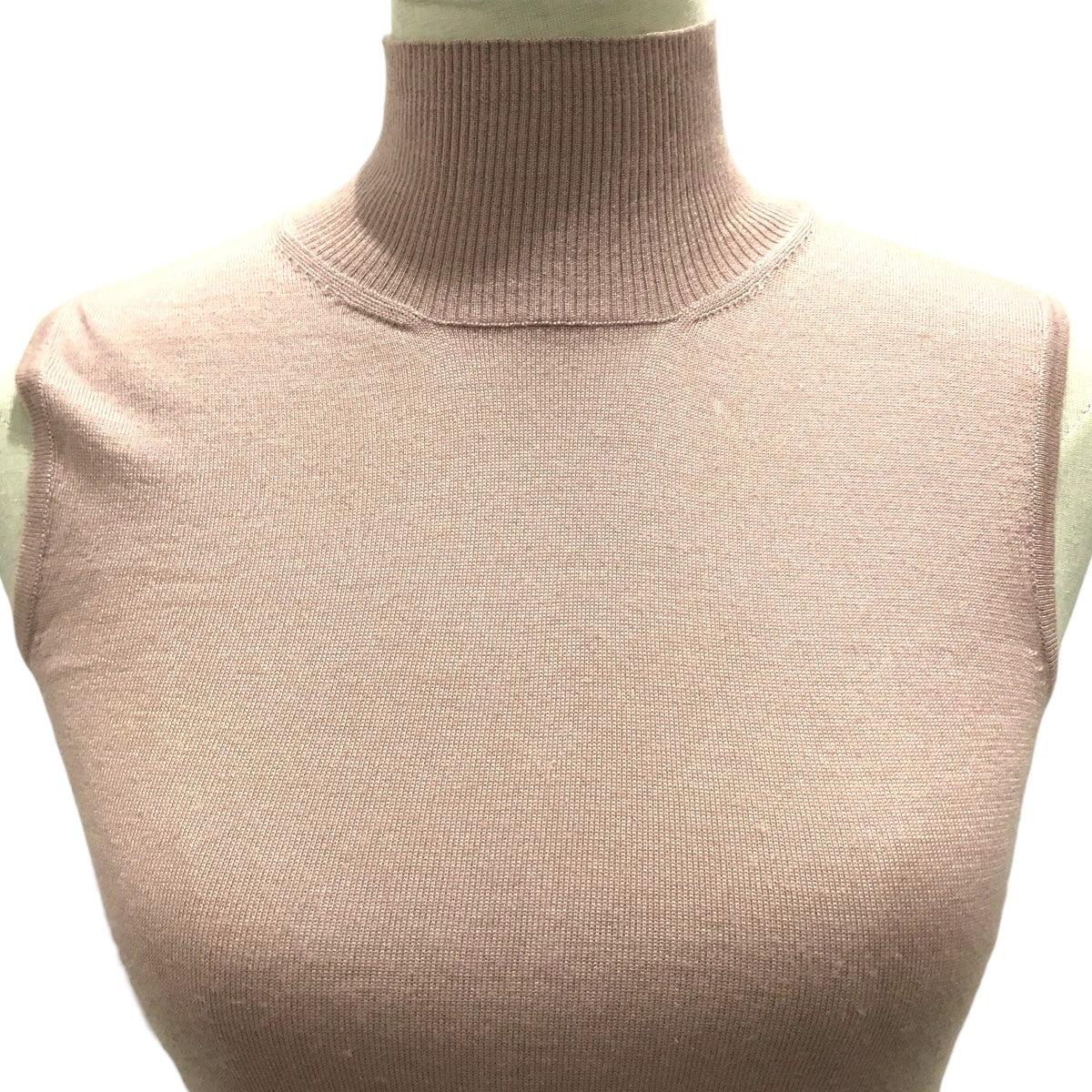 ノースリーブタートルネックニット