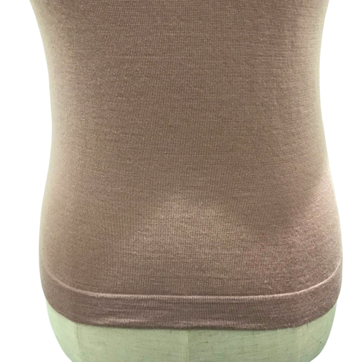 ノースリーブタートルネックニット