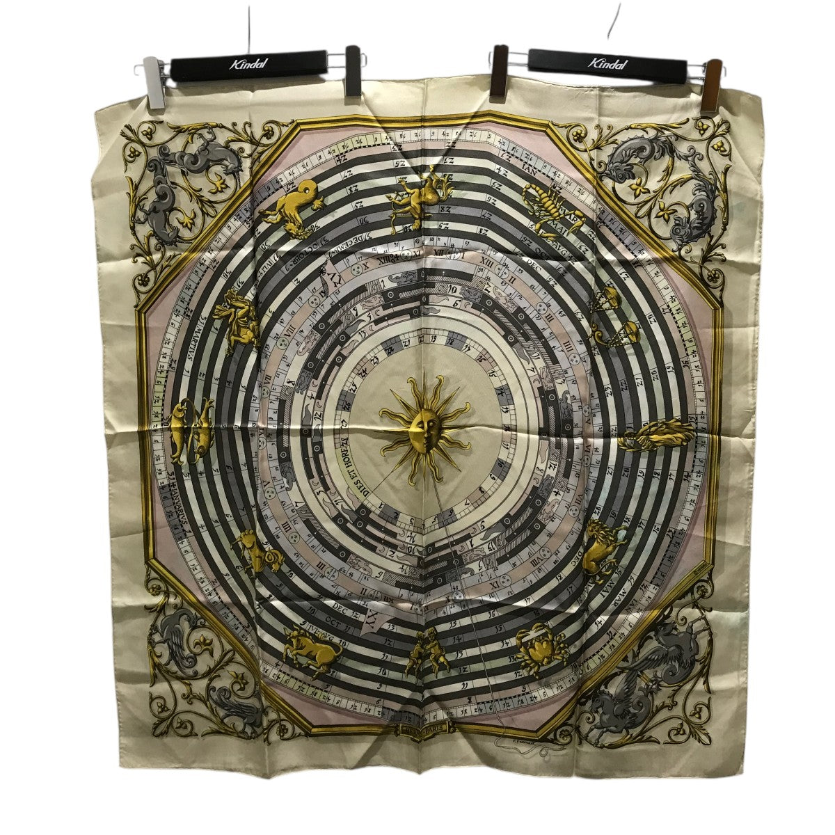 HERMES(エルメス) カレ90シルクスカーフ ベージュ｜【公式】カインド