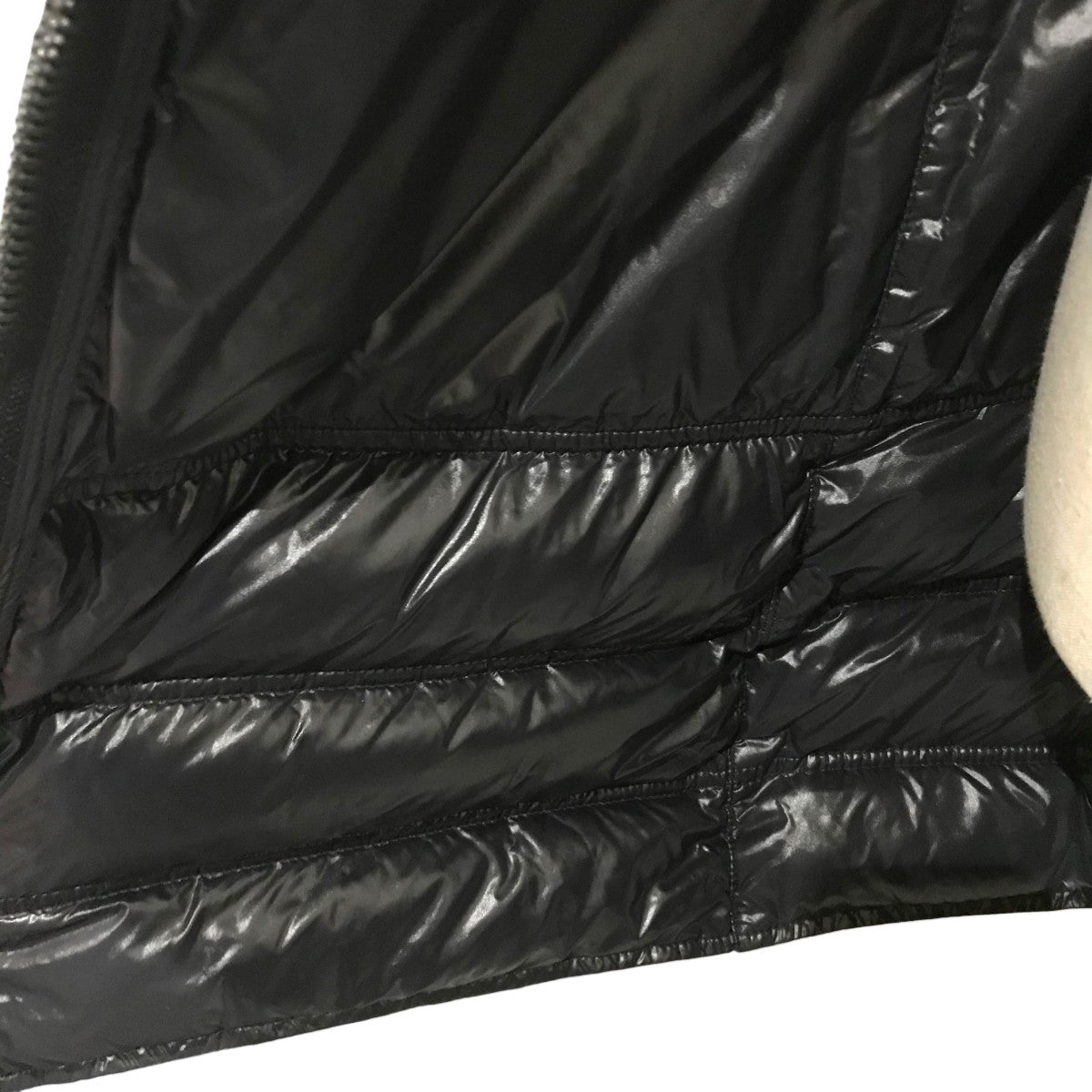 CHANEL ダウンコートP36697V26358 古着・中古-5枚目のアイテム画像