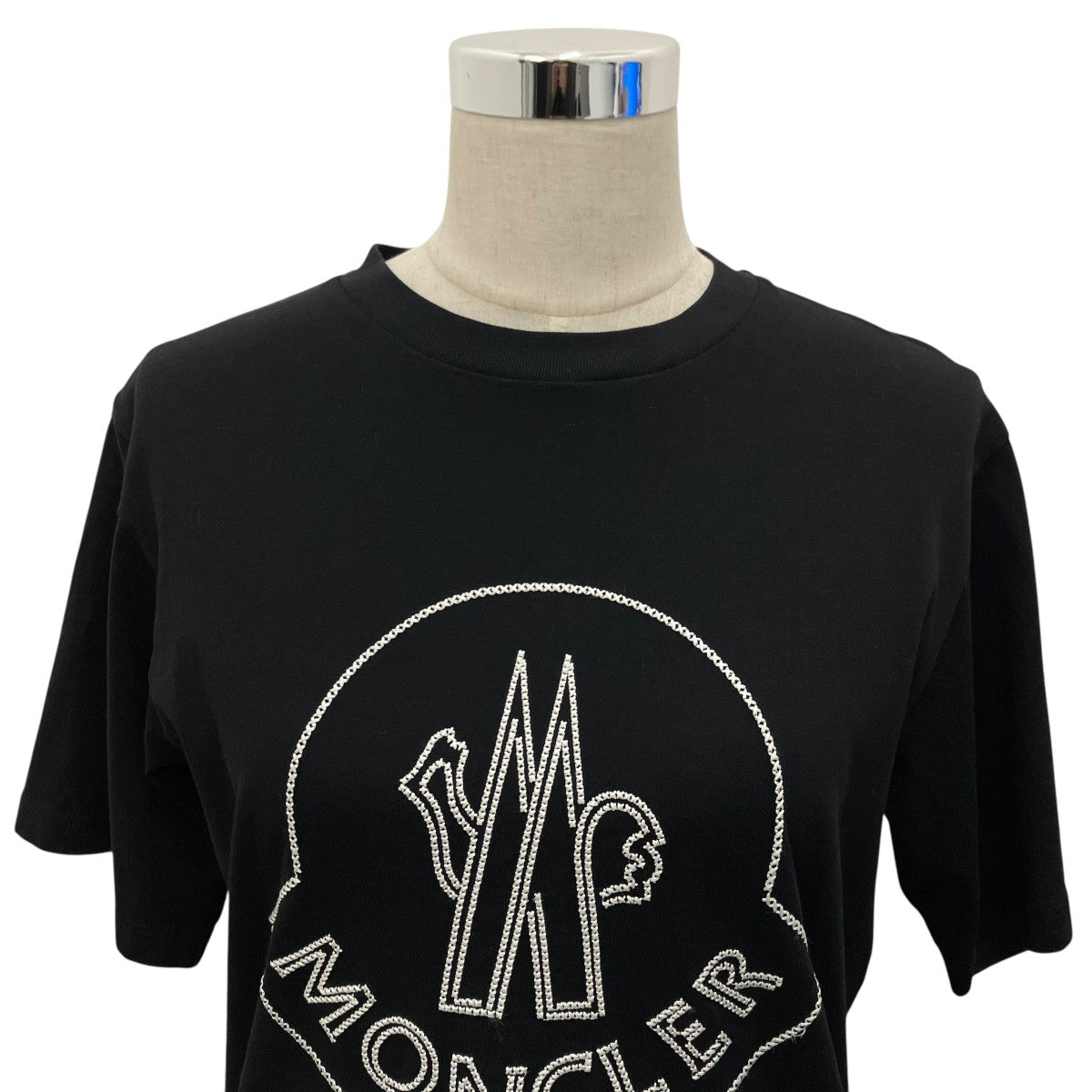 【MAGLIA MANICHE CORTE】刺繍Tシャツ