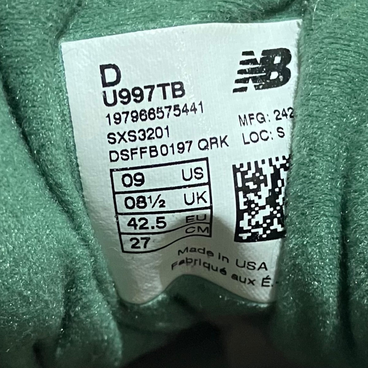 スニーカーU997TB