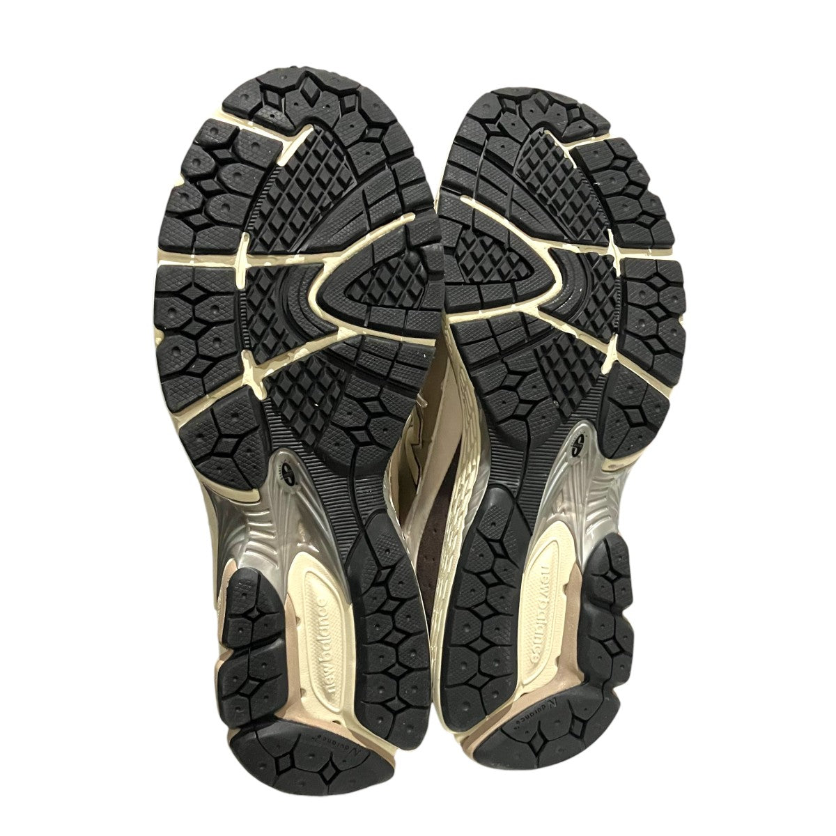 【UNITED ARROWS 】スニーカーM2002RXV