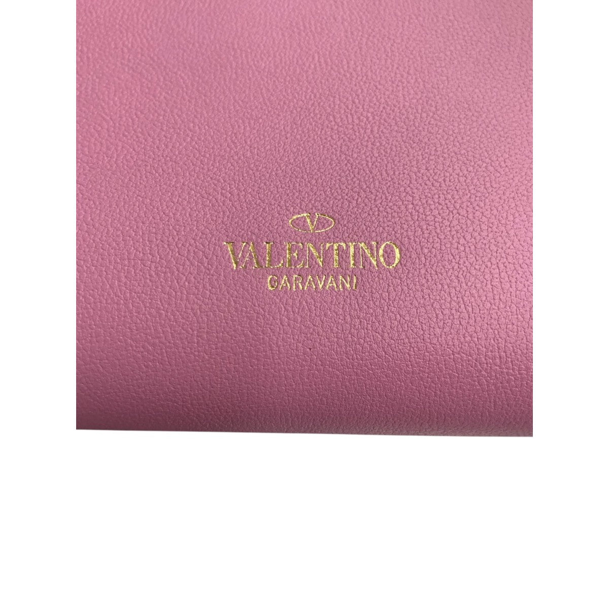 ラウンドファスナーロックスタッズ長財布