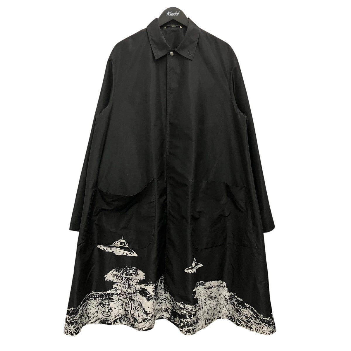 VALENTINO×UNDERCOVER TIME TRAVELLERグラフィックナイロンコートSV0CJB705NB 古着・中古-1枚目のアイテム画像