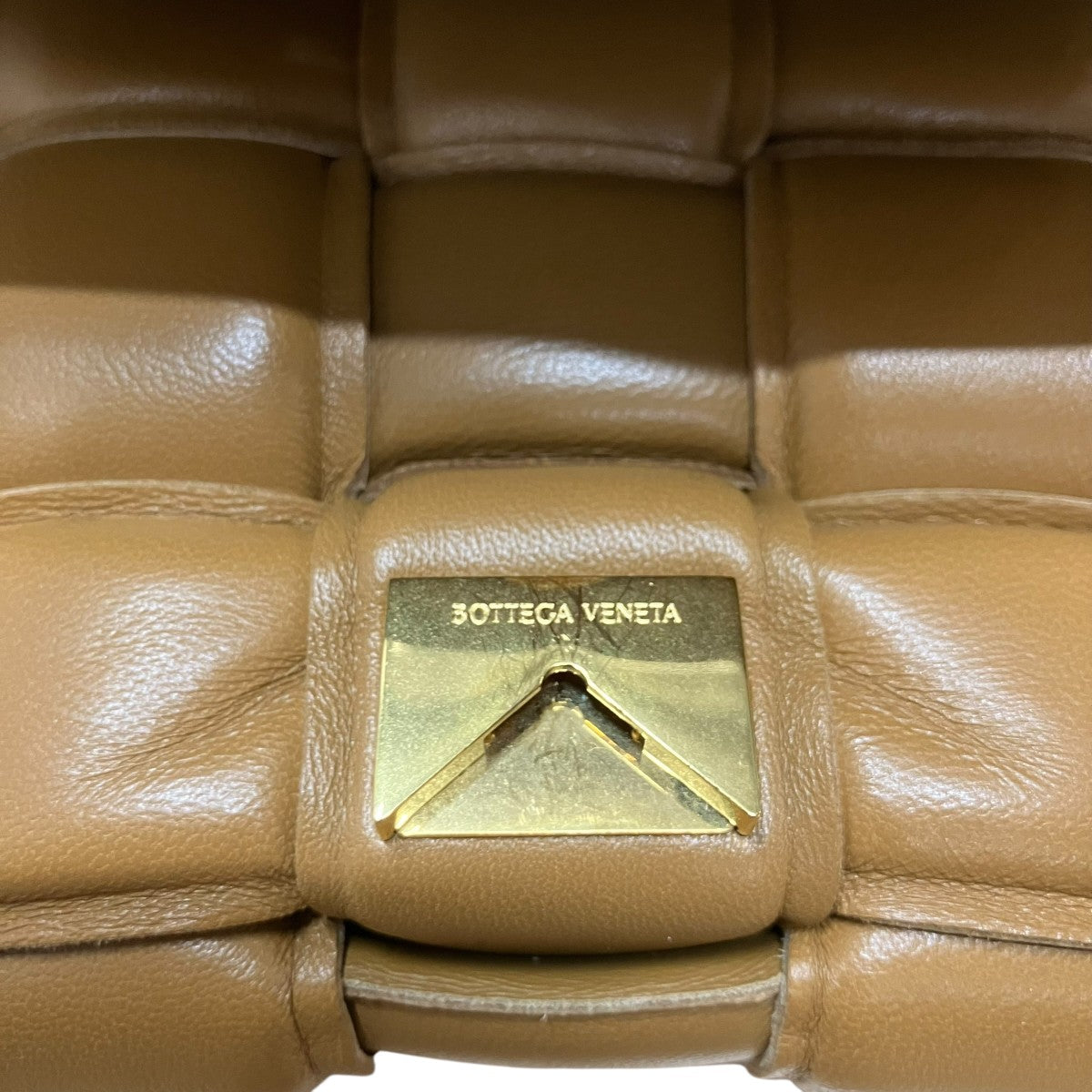 BOTTEGA VENETA マキシパデッドカセットショルダーバッグ 古着・中古-9枚目のアイテム画像