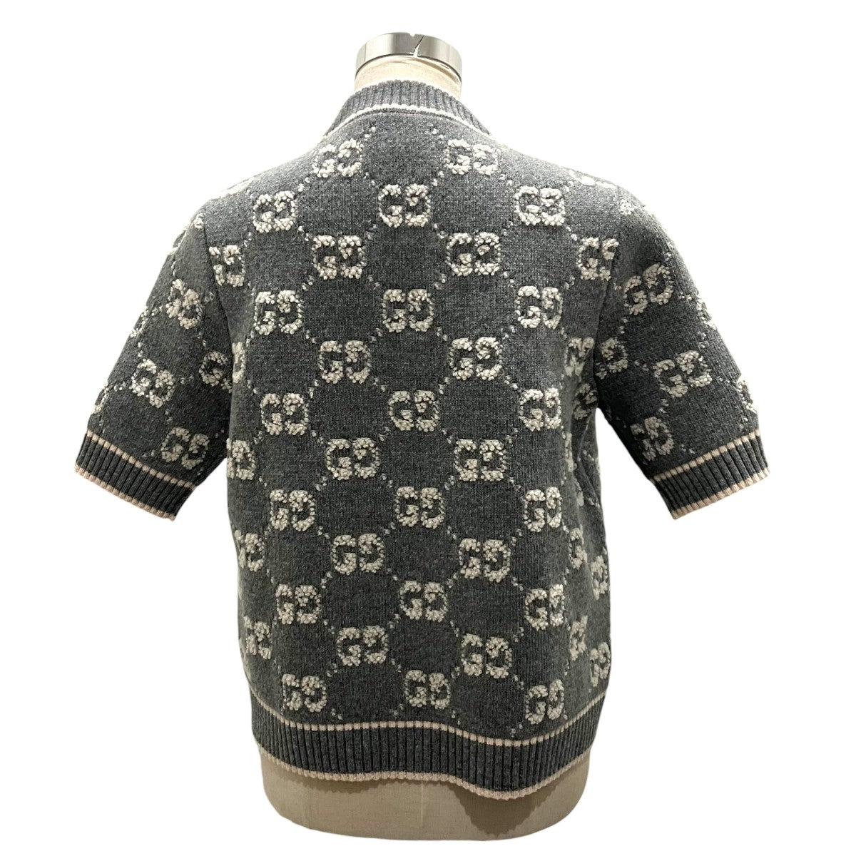 GUCCI GGロゴ 半袖ニットセーター GUCCI(グッチ) 半袖ニット770059 770059 グレー サイズ L｜【公式