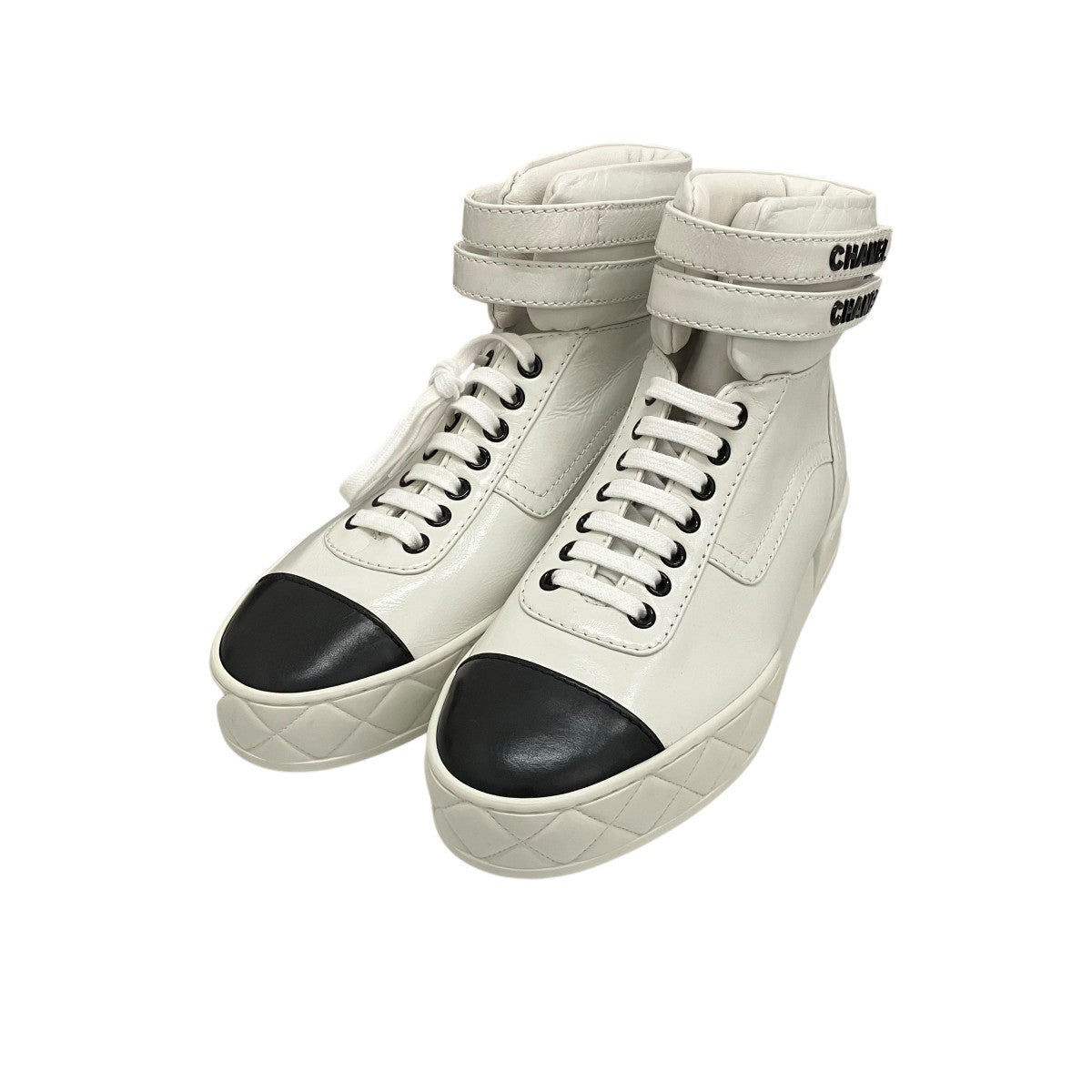 CHANEL 23AWハイカットスニーカーG45109 古着・中古-1枚目のアイテム画像