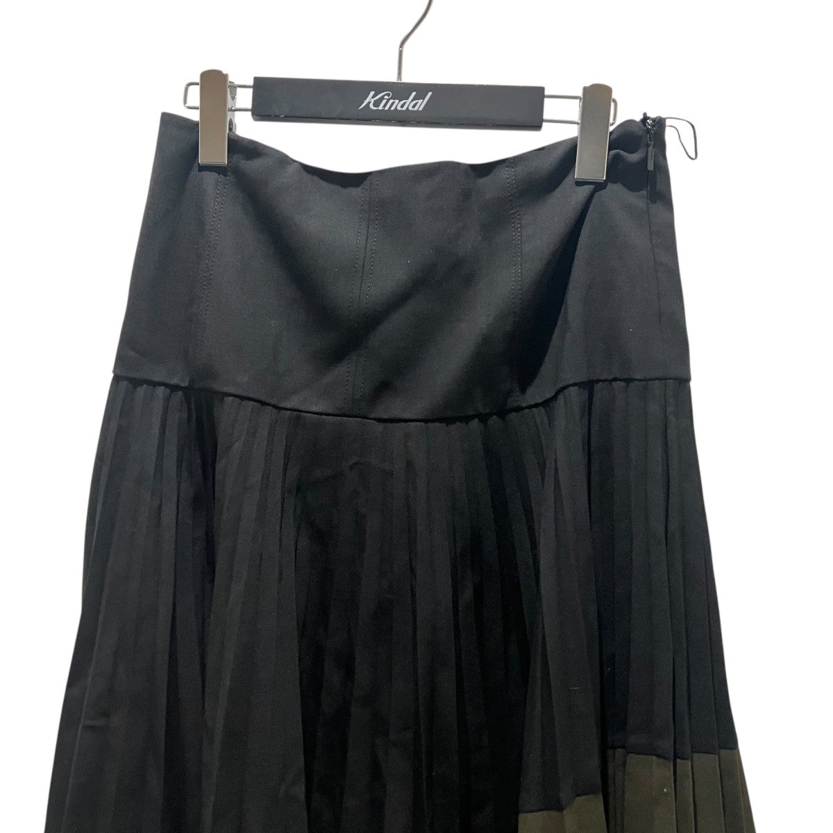 FENDI プリーツスカートFQ6756 A3N0 古着・中古-3枚目のアイテム画像