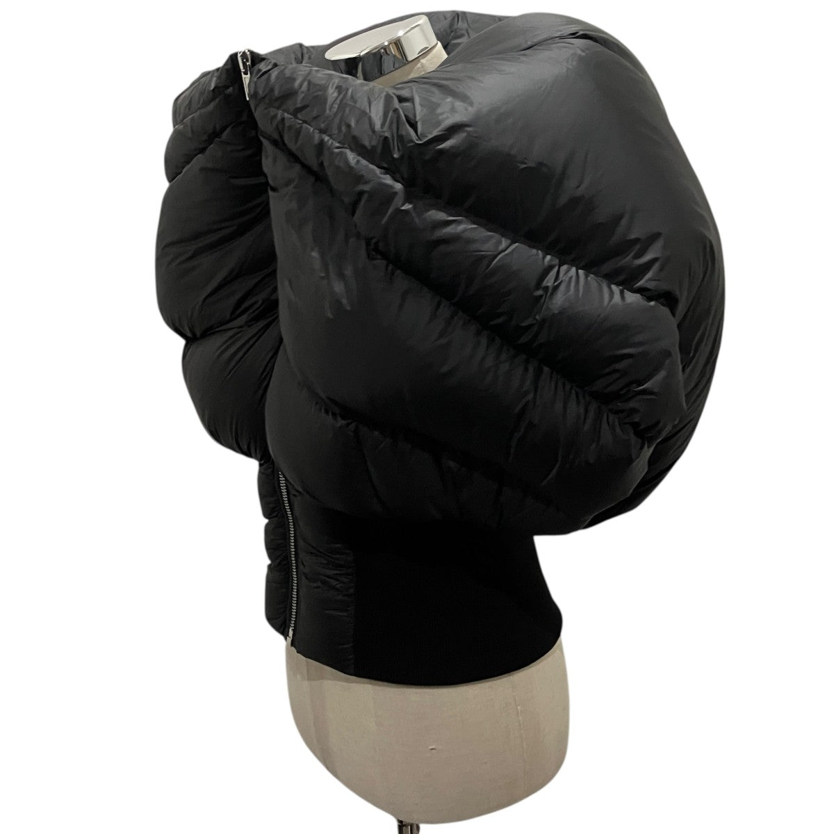 RICK OWENS 24AWダウンジャケットRO02D3790 古着・中古-2枚目のアイテム画像
