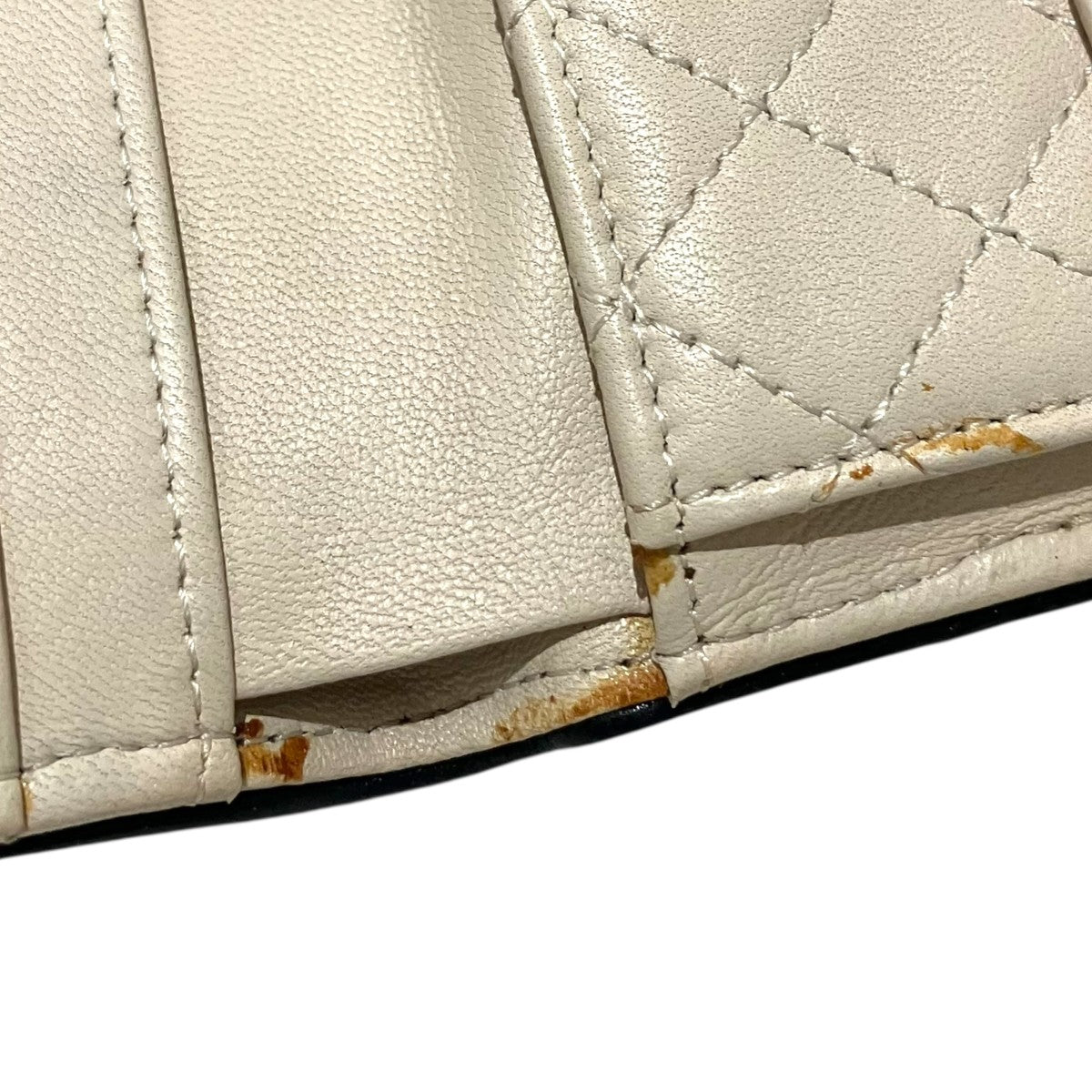 CHANEL(シャネル) 三つ折り財布 120***** ホワイト｜【公式】カインド