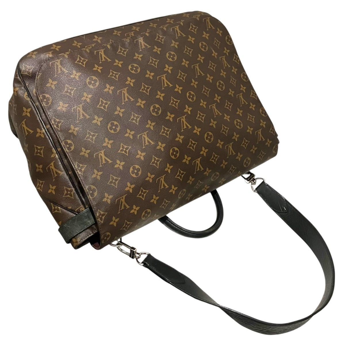 LOUIS VUITTON(ルイヴィトン) 【モノグラム・マカサー メッセンジャー