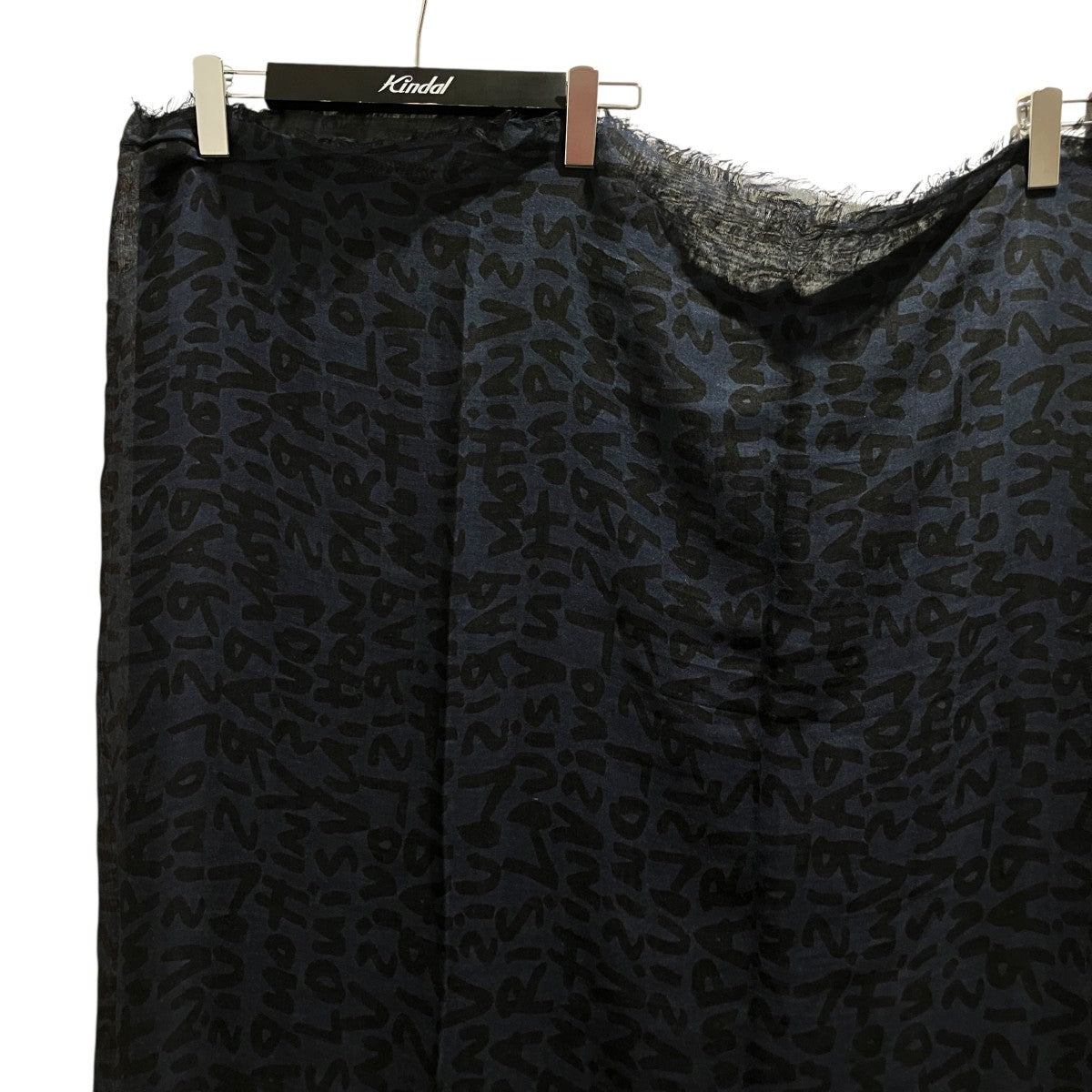 LOUIS VUITTOn 大判ストールMP1344 古着・中古-3枚目のアイテム画像