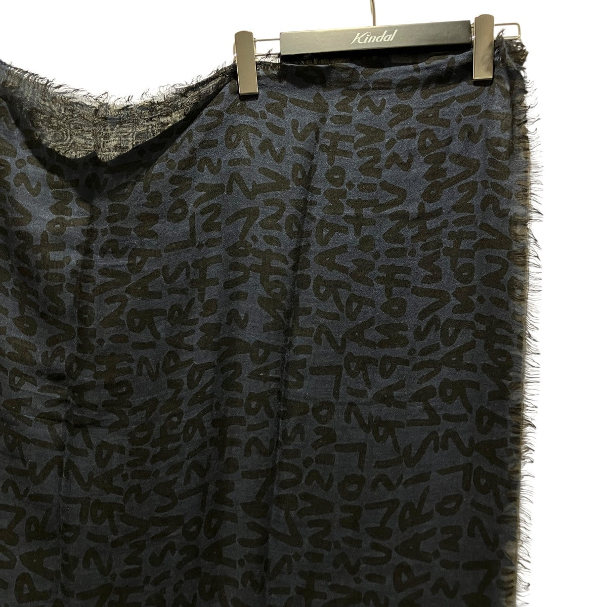 LOUIS VUITTOn 大判ストールMP1344 古着・中古-5枚目のアイテム画像