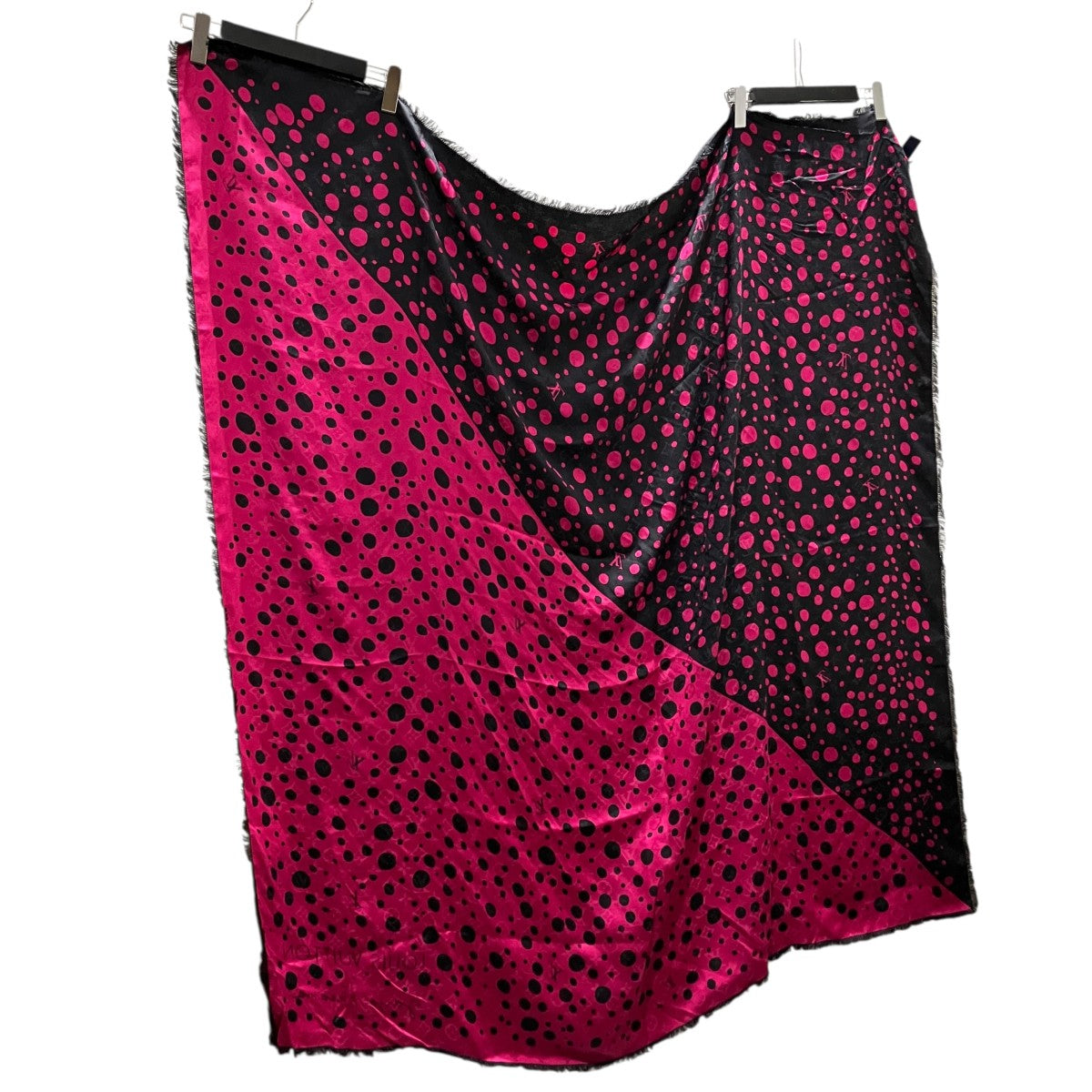 LOUIS VUITTON×草間彌生 Infinity Dots Shawl 140ショールM78304 古着・中古-2枚目のアイテム画像