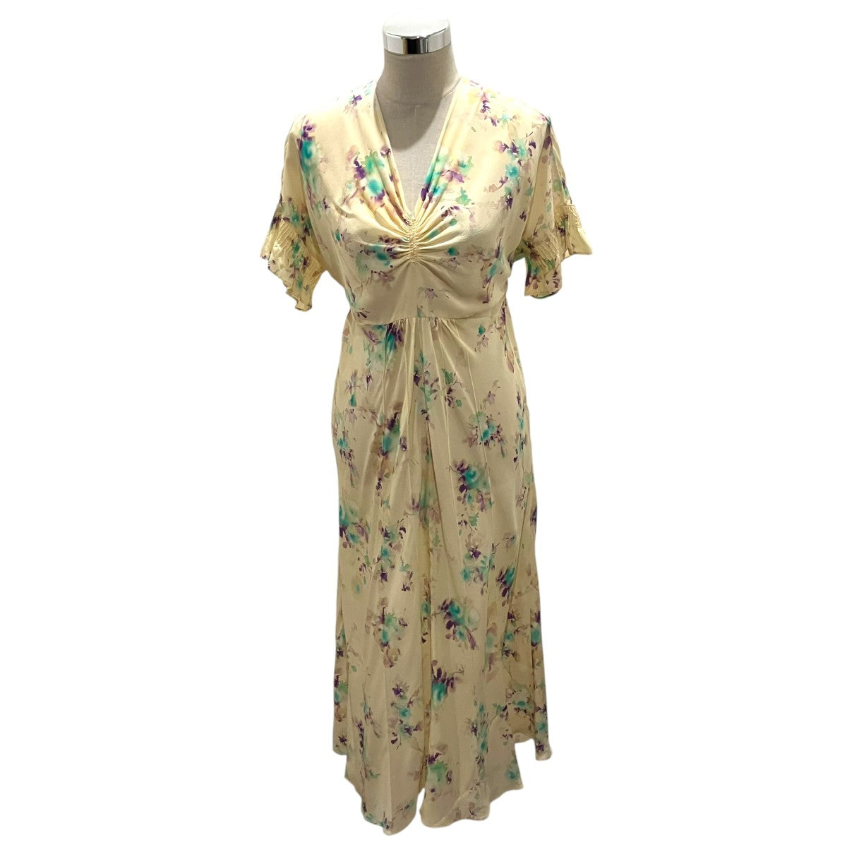MIU MIU ワンピースMF2637 古着・中古-1枚目のアイテム画像