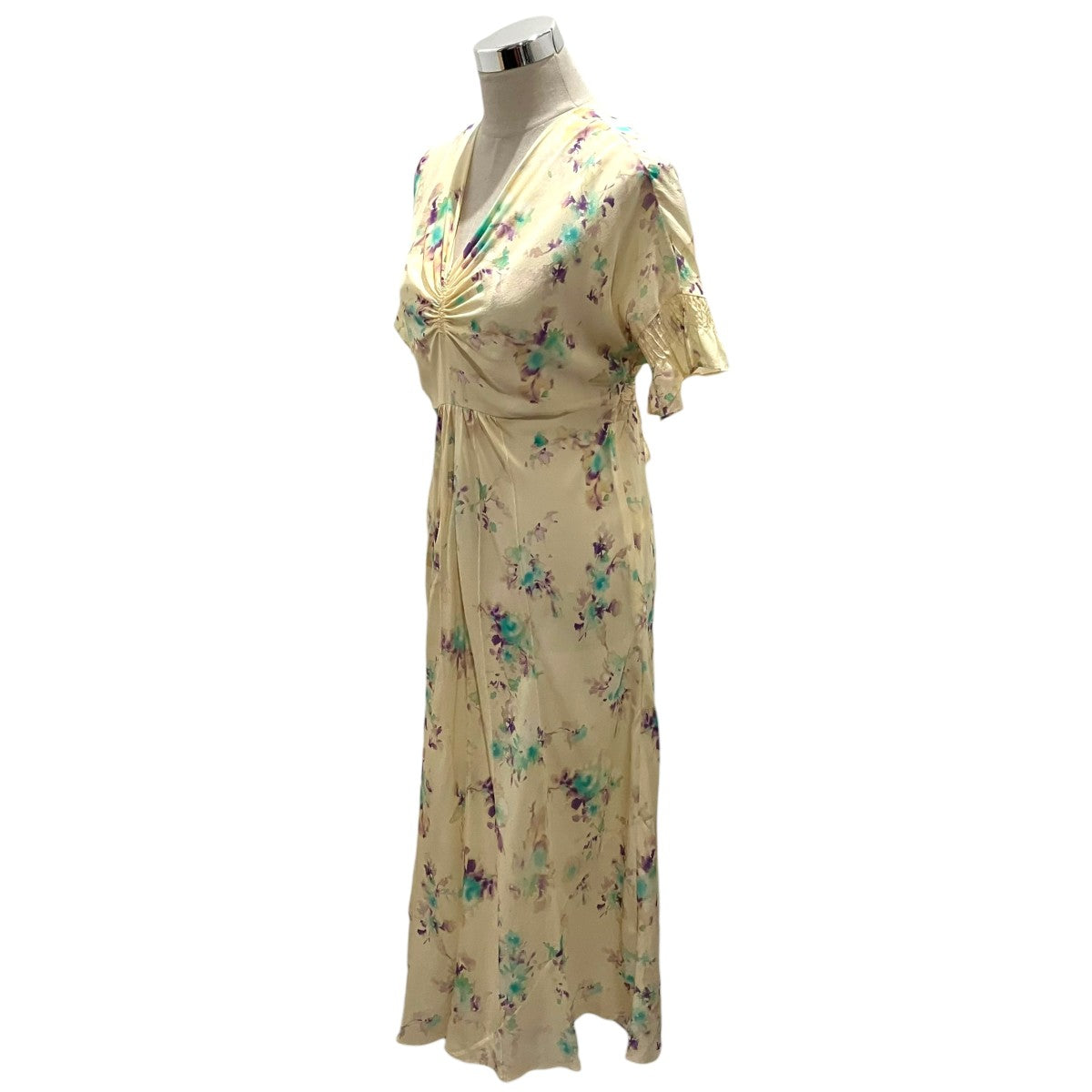 MIU MIU ワンピースMF2637 古着・中古-3枚目のアイテム画像