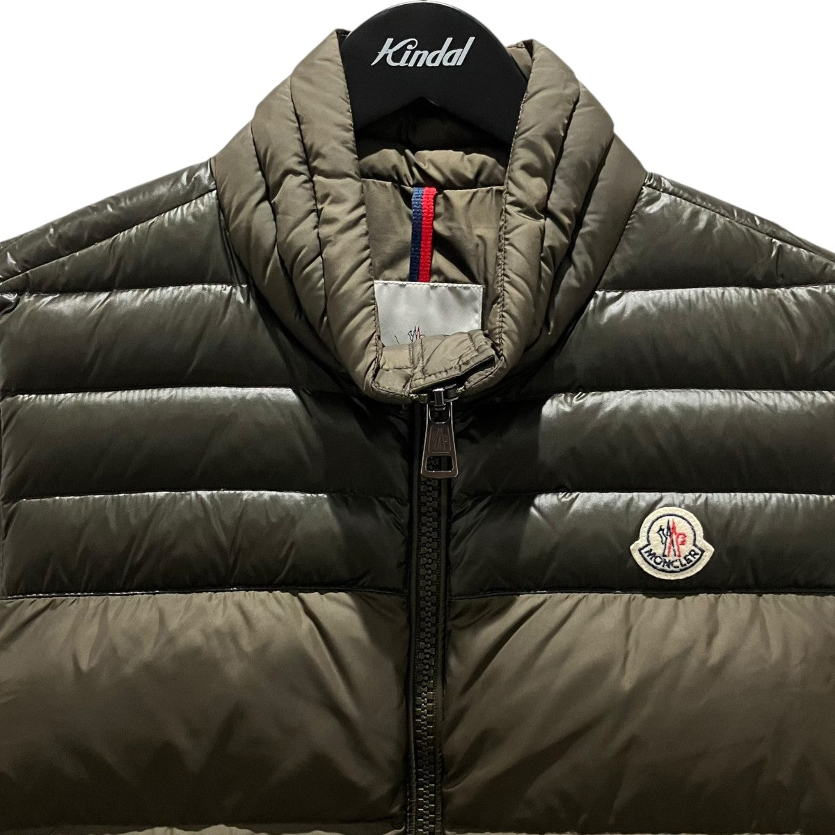 MONCLER 【DUPRES】ダウンベストA20914337085 54654 古着・中古-3枚目のアイテム画像