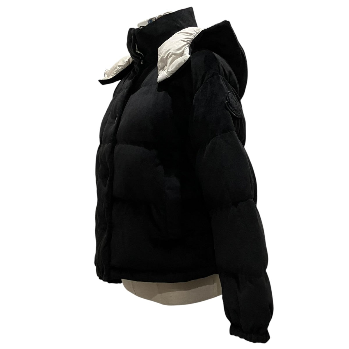 MONCLER 【DAOS】ダウンジャケットI20931A00064 古着・中古-3枚目のアイテム画像