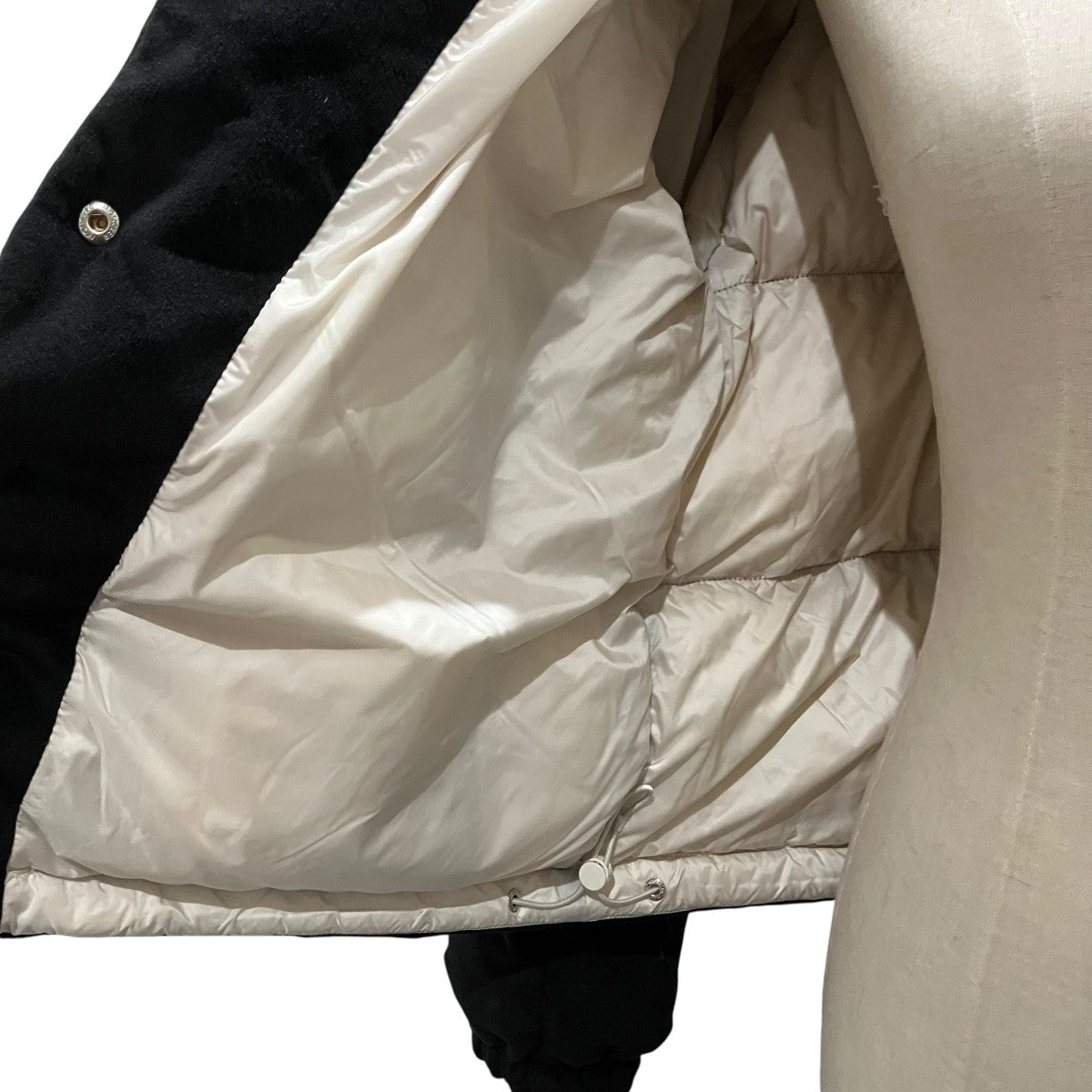 MONCLER 【DAOS】ダウンジャケットI20931A00064 古着・中古-5枚目のアイテム画像