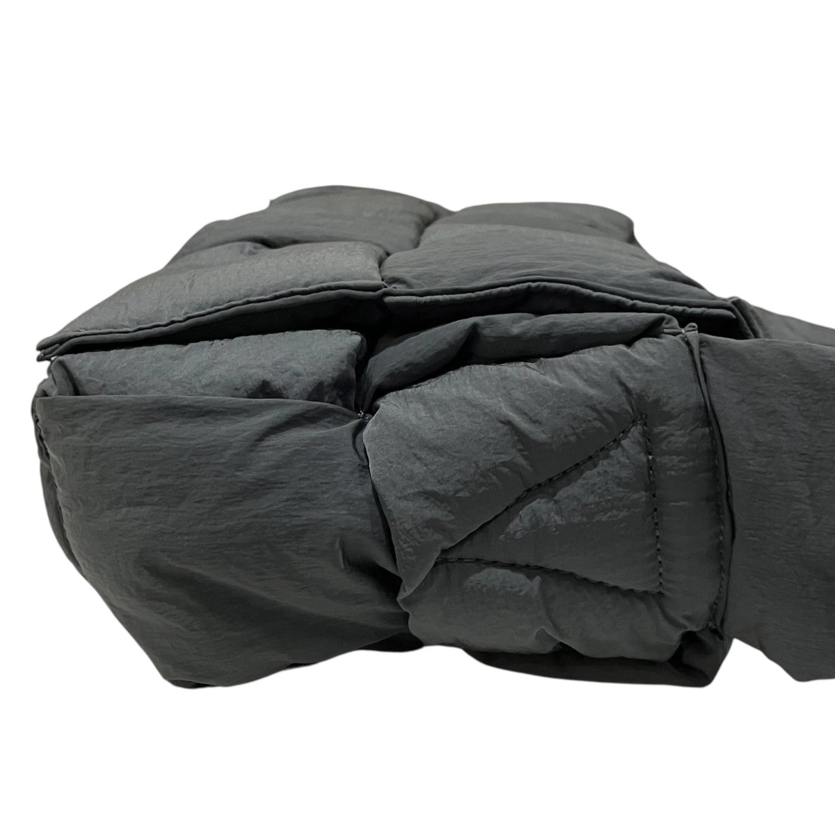 BOTTEGA VENETA 【マキシイントレチャート カセット】ナイロンショルダーバッグ 古着・中古-4枚目のアイテム画像