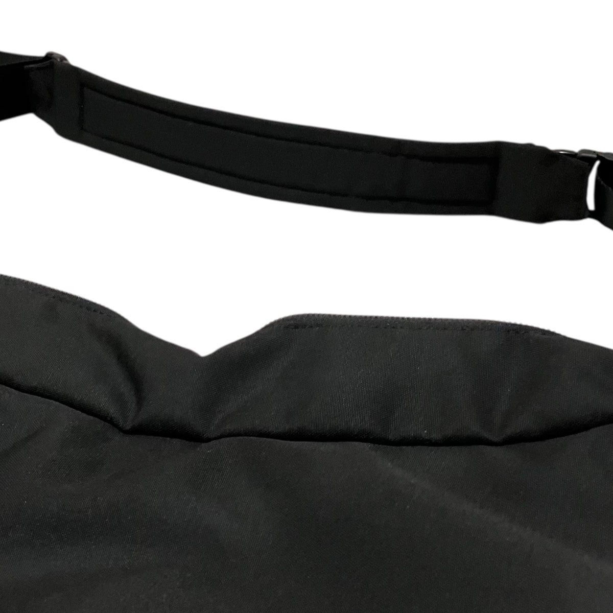 SU 【New Bottom Zip Bag】メッセンジャーバッグ25AWSU10BLACK 古着・中古-6枚目のアイテム画像