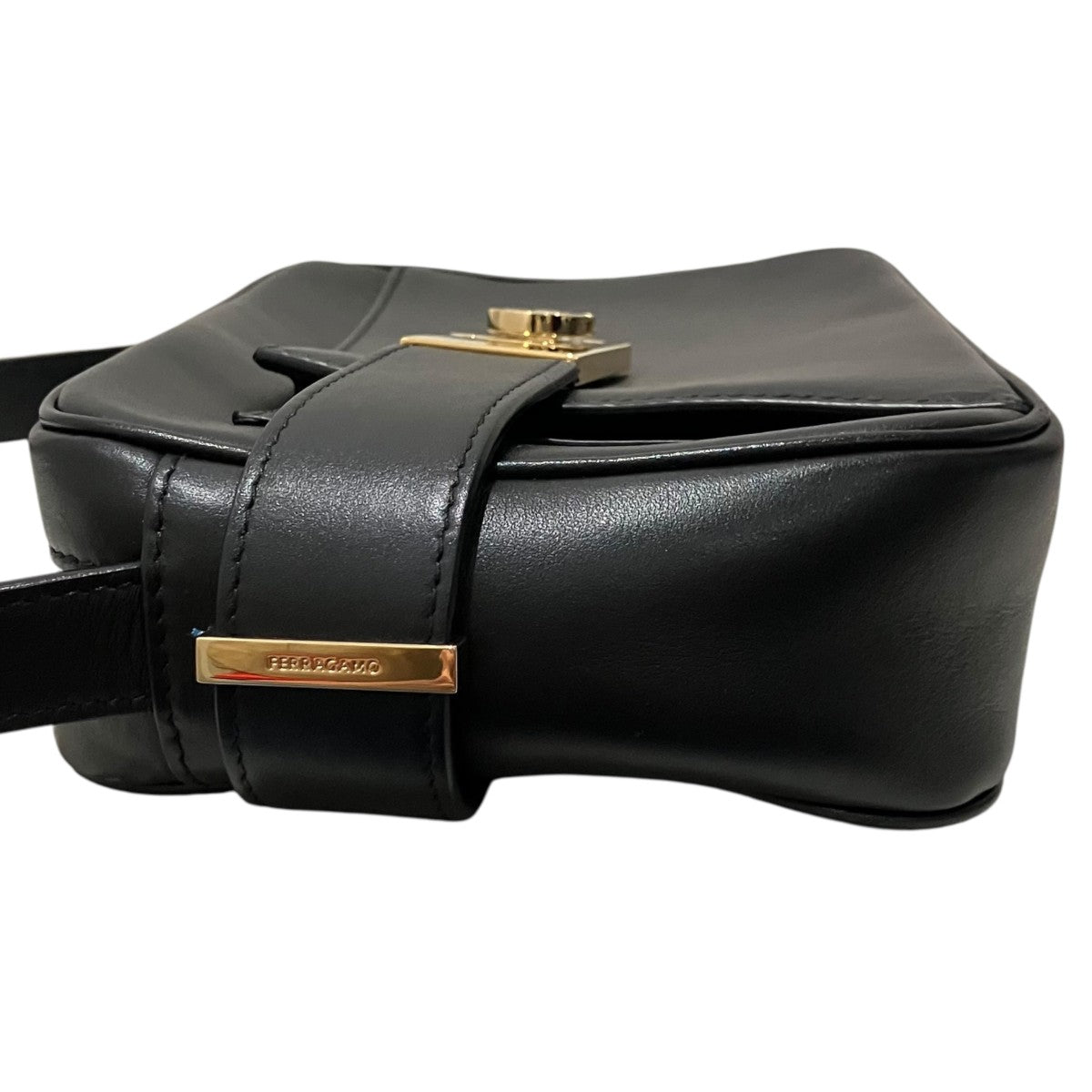 Ferragamo ガンチーニカメラバック 古着・中古-4枚目のアイテム画像