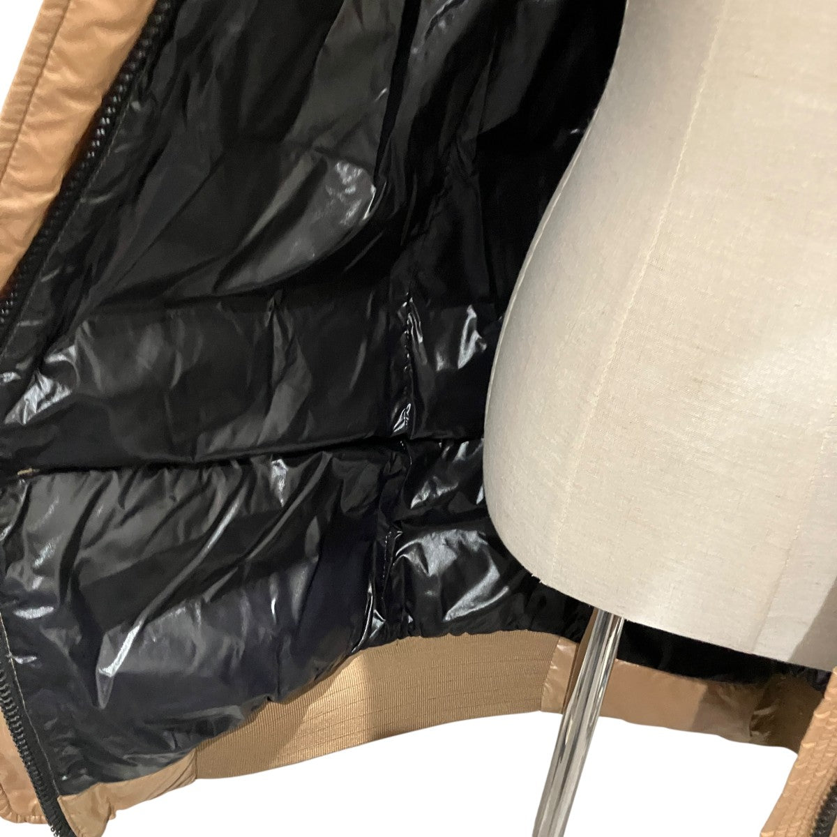 MONCLER 【LUCIE GIUBBOTTO】ダウンコート 古着・中古-4枚目のアイテム画像
