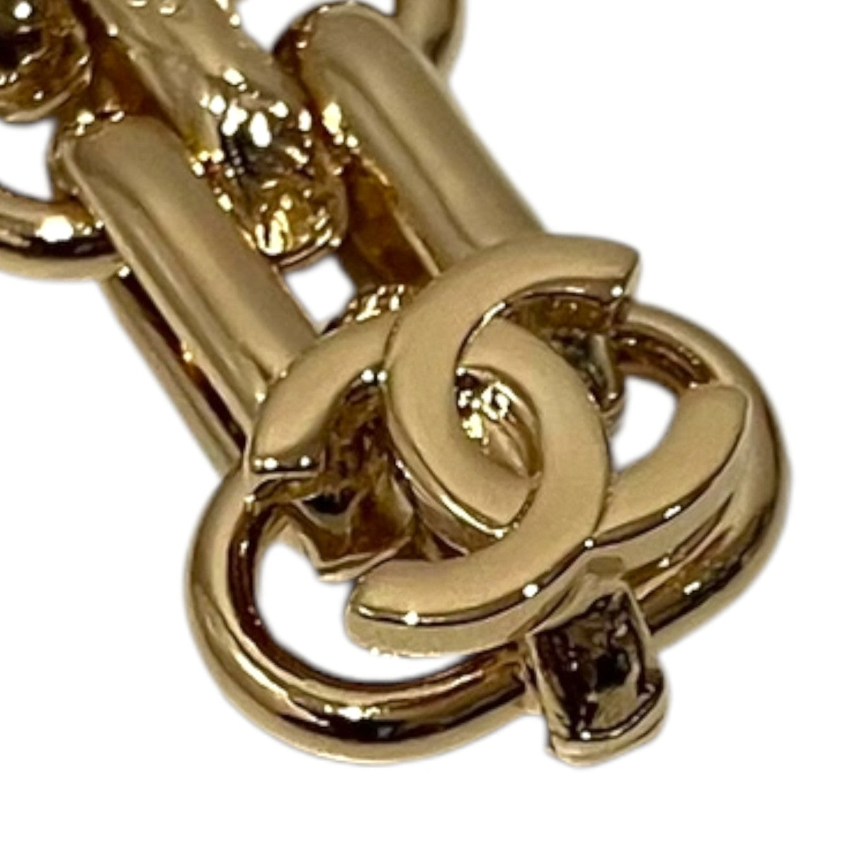 CHANEL 26SチェーンロゴピアスABH593B24394 古着・中古-5枚目のアイテム画像