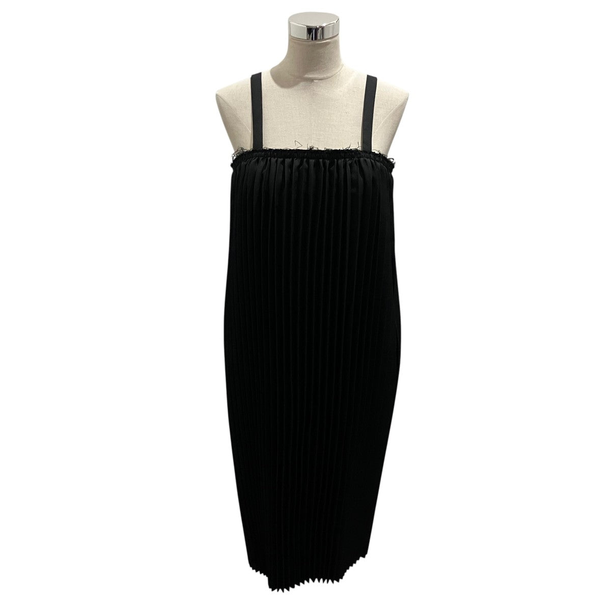 COMME des GARCONS COMME des GARCONS 25SSエステルプリーツワンピースRO-A003 古着・中古-1枚目のアイテム画像