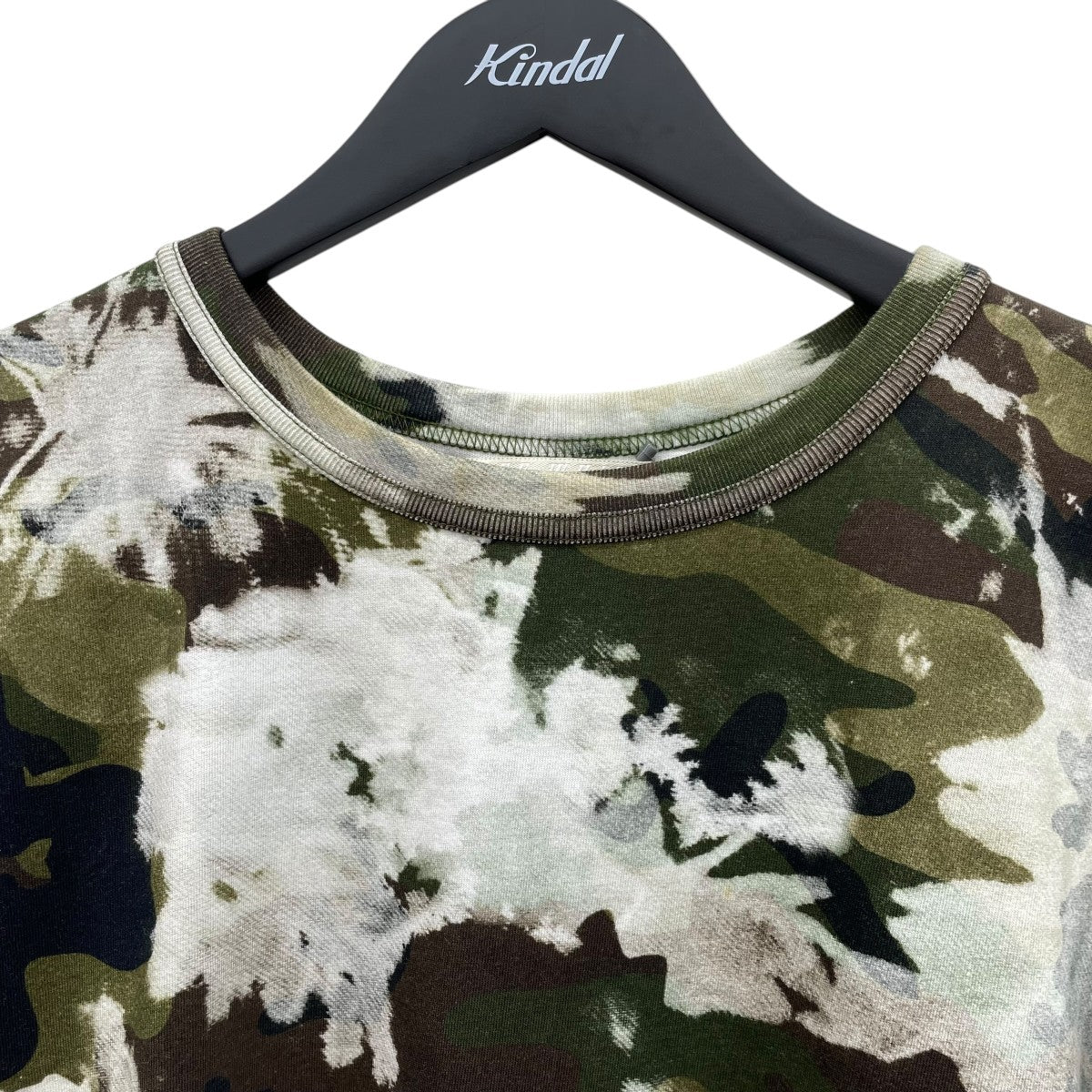 OFFWHITE カモ柄バックロゴTシャツ 古着・中古-3枚目のアイテム画像