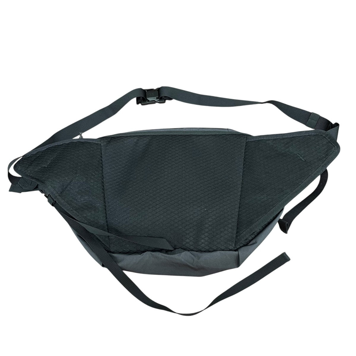 ON SLING BAG 9Lスリングバッグ 古着・中古-2枚目のアイテム画像