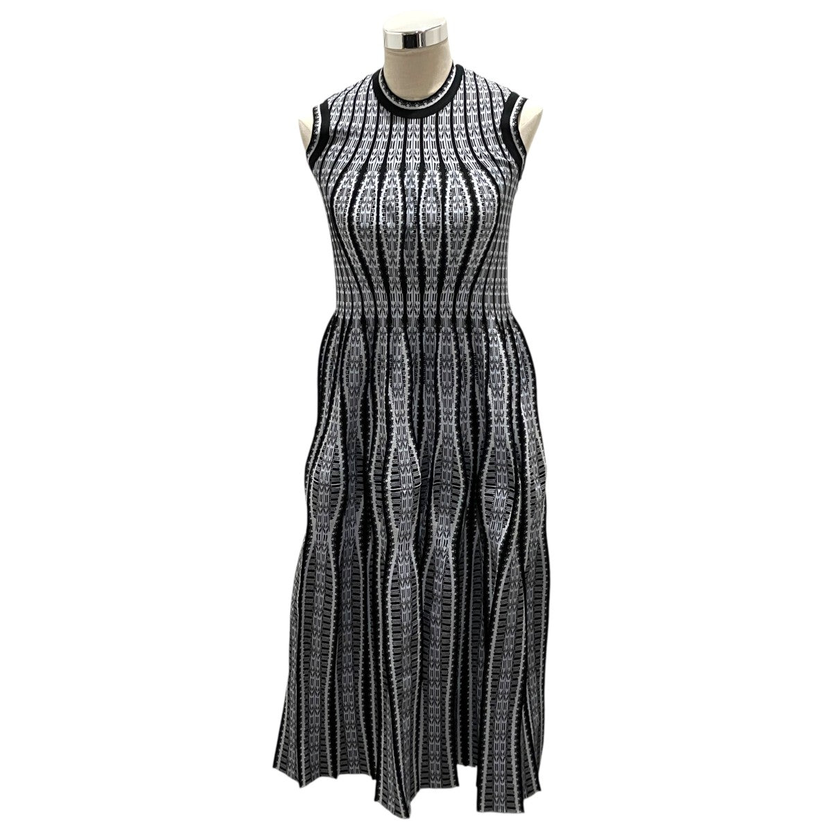 mame kurogouchi 25SS【Lantern Knitted Volume Dress】ジャガードワンピースMM25SS-KN036 古着・中古-1枚目のアイテム画像