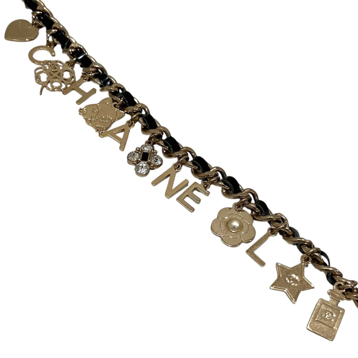 CHANEL(シャネル) 【キャット カメリア ロゴチャーム】レザー
