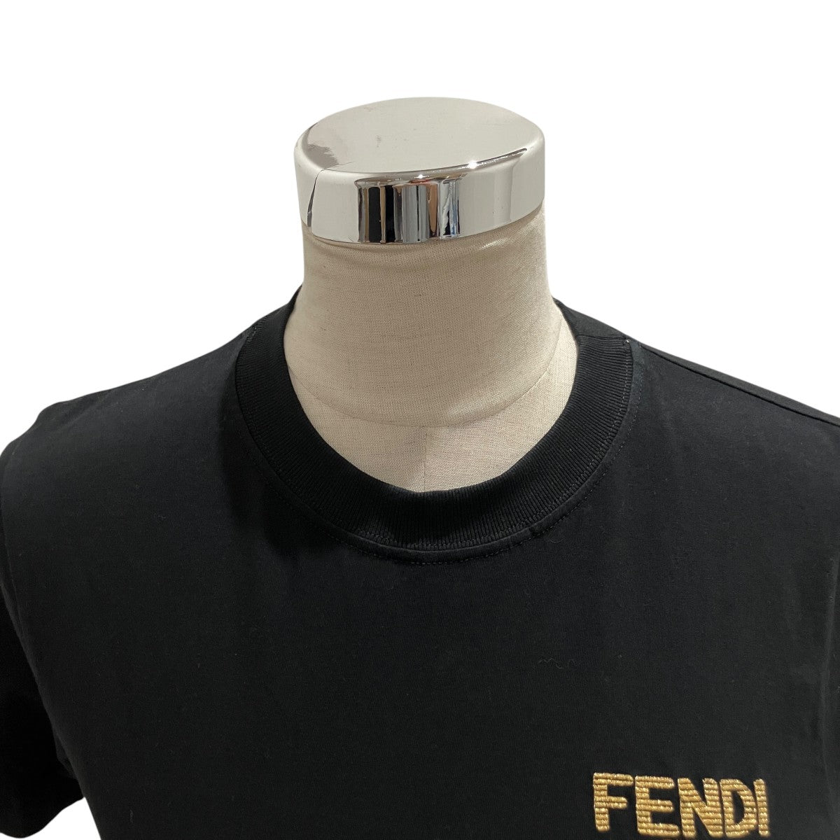 FENDI クロップドTシャツFS7901 AKS3 古着・中古-3枚目のアイテム画像
