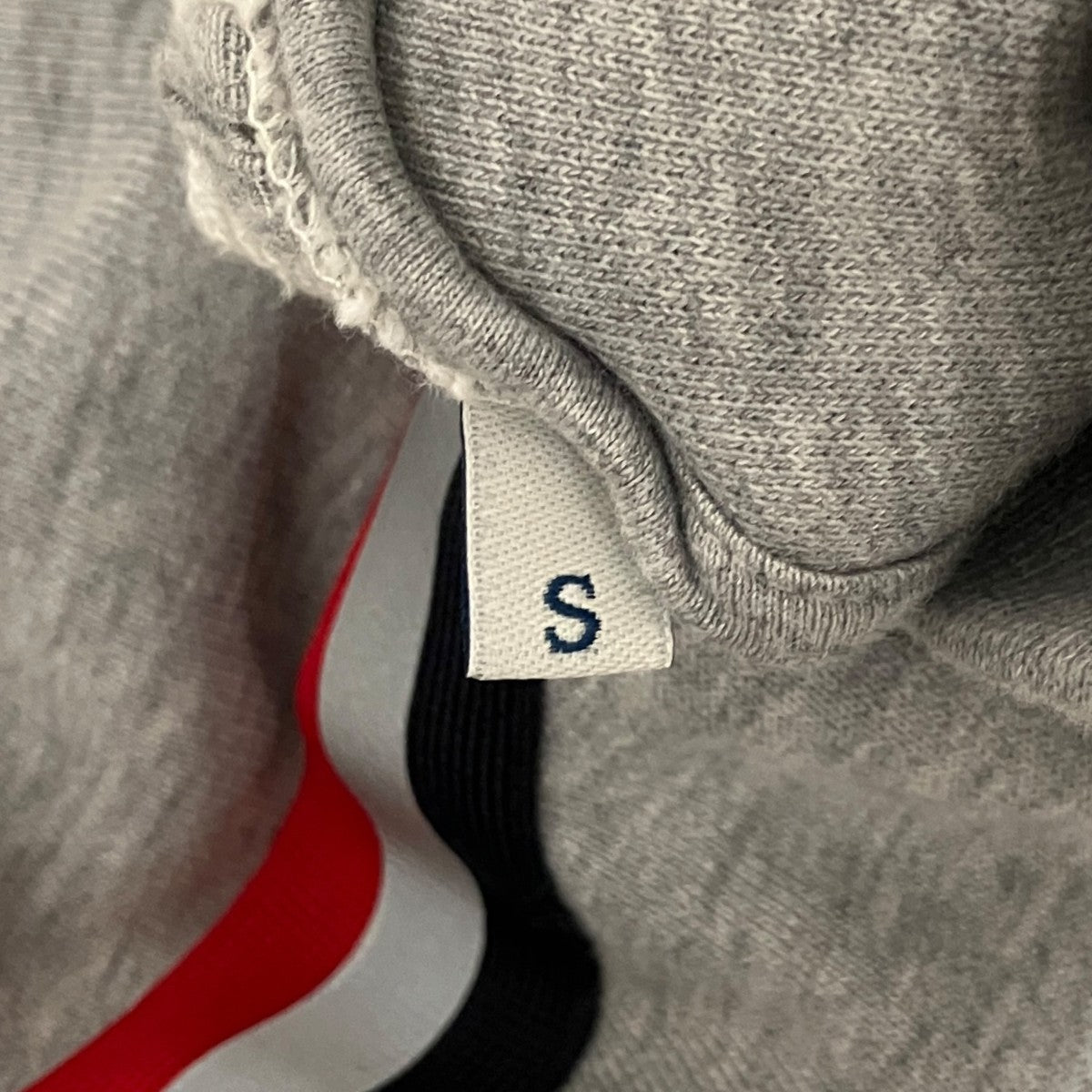 MONCLER 【MAGLIA CARDIGAN】トリコロールラインスウェットジャケットF20918G75300 古着・中古-8枚目のアイテム画像