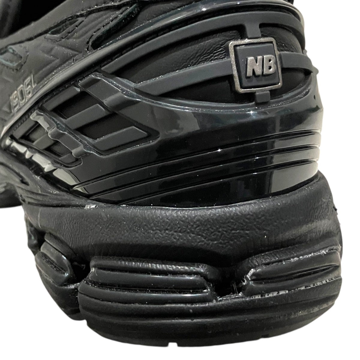 ローファースニーカーU1906LBN