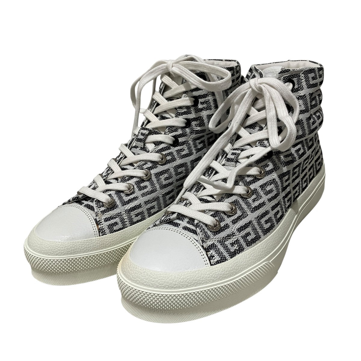 GIVENCHY ハイカットスニーカーBH005LH0VC 古着・中古-1枚目のアイテム画像