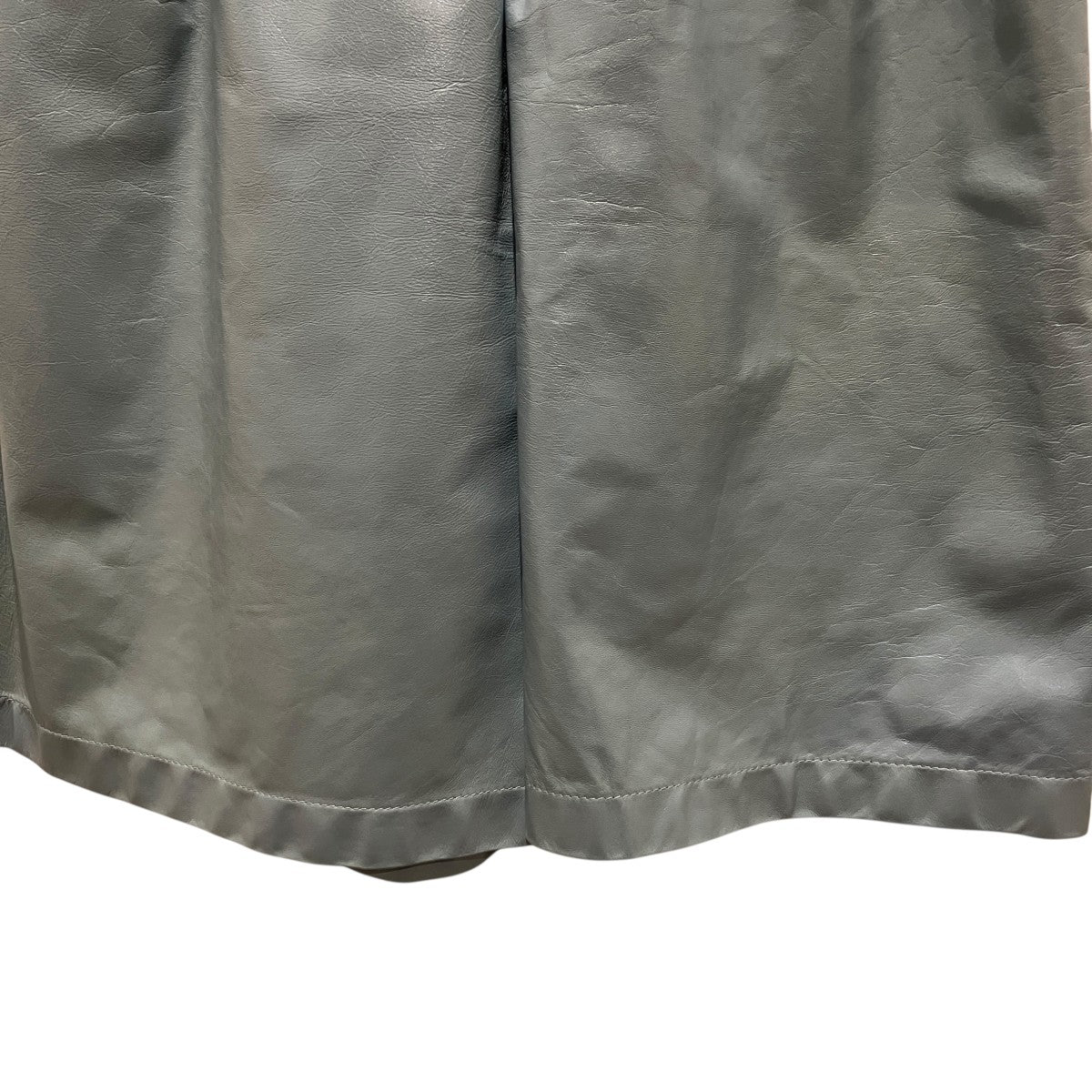 BOTTEGA VENETA レザーハーフパンツ619210 古着・中古-4枚目のアイテム画像