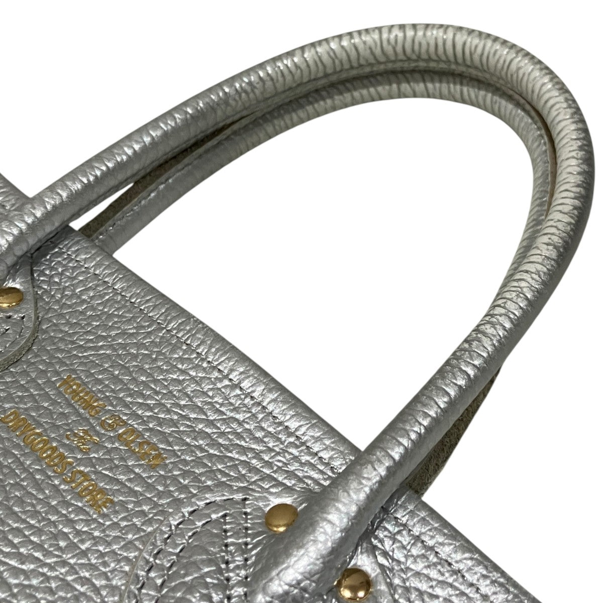 【EMBOSSED LEATHER TOTE S】ハンドバッグ