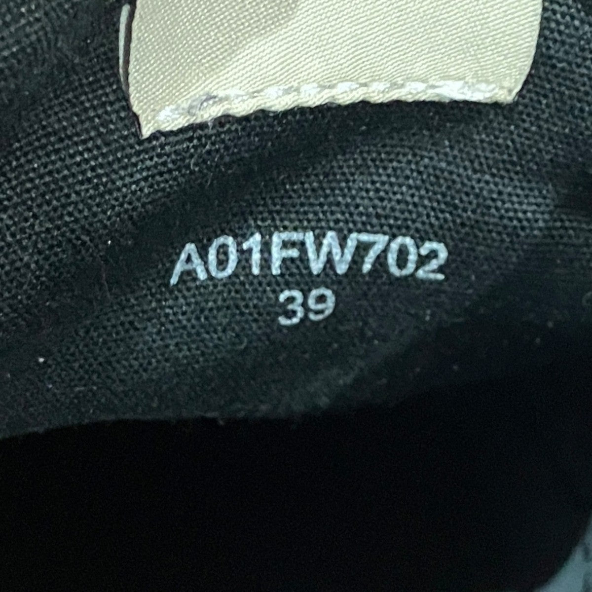 ローカットスニーカーA01FW702