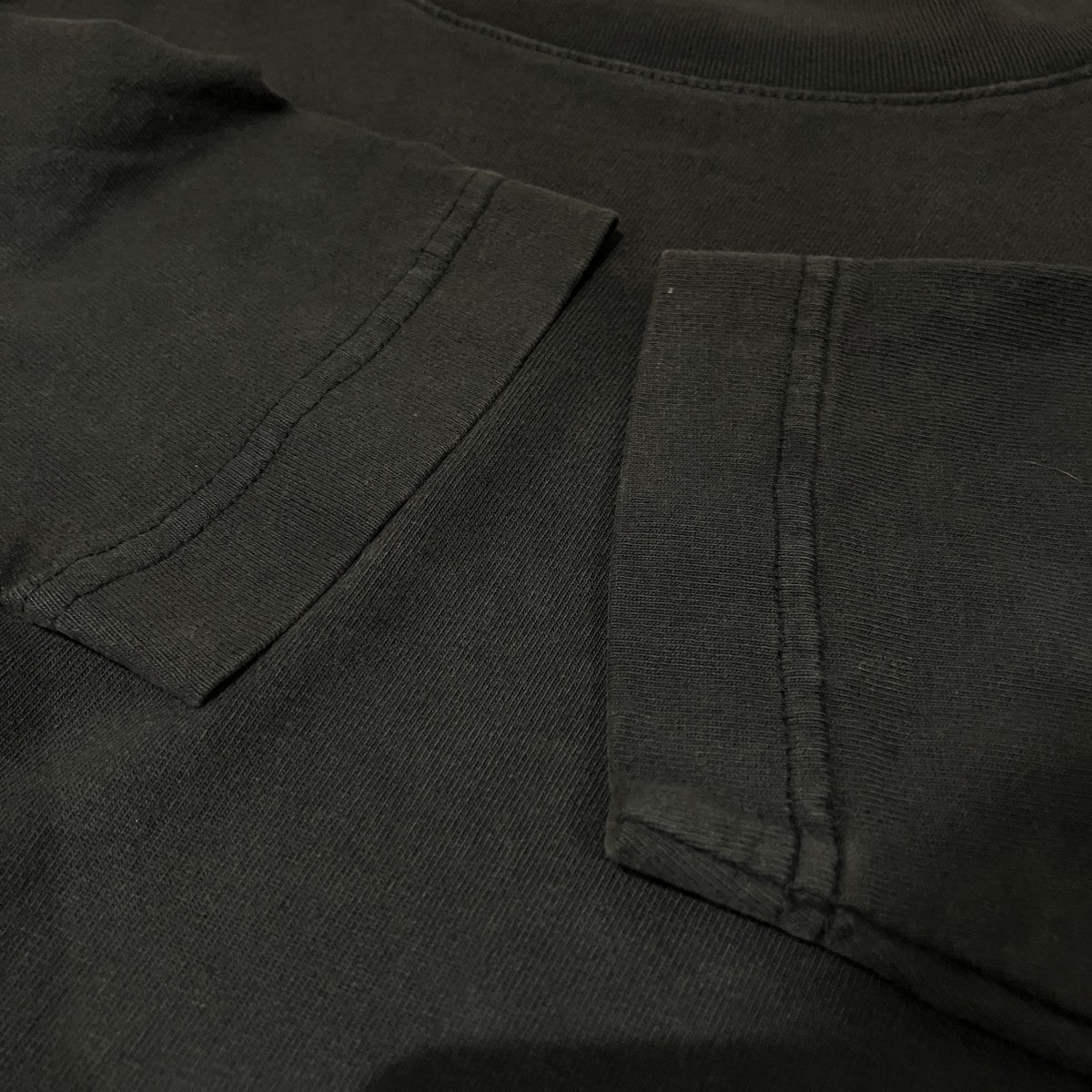 長袖Tシャツ