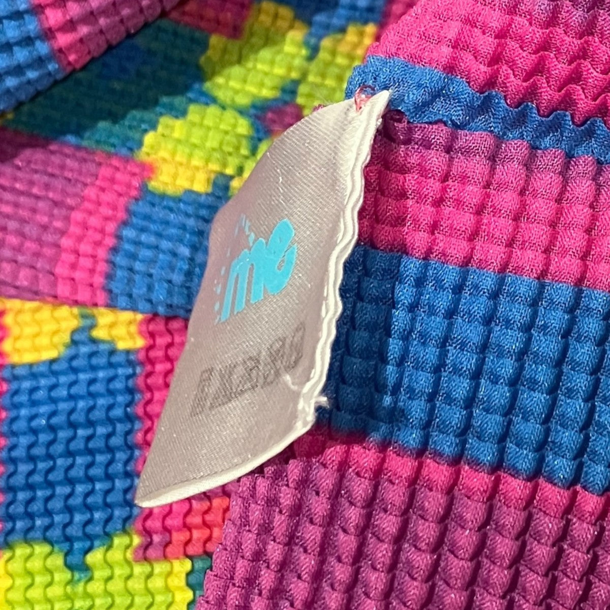 ハイネックカットソー