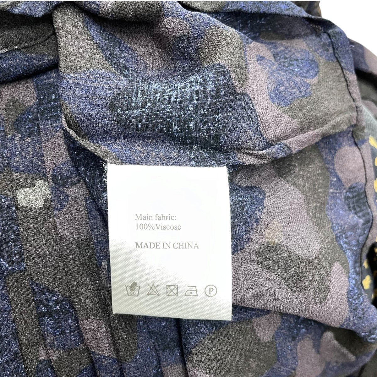 長袖ブラウス