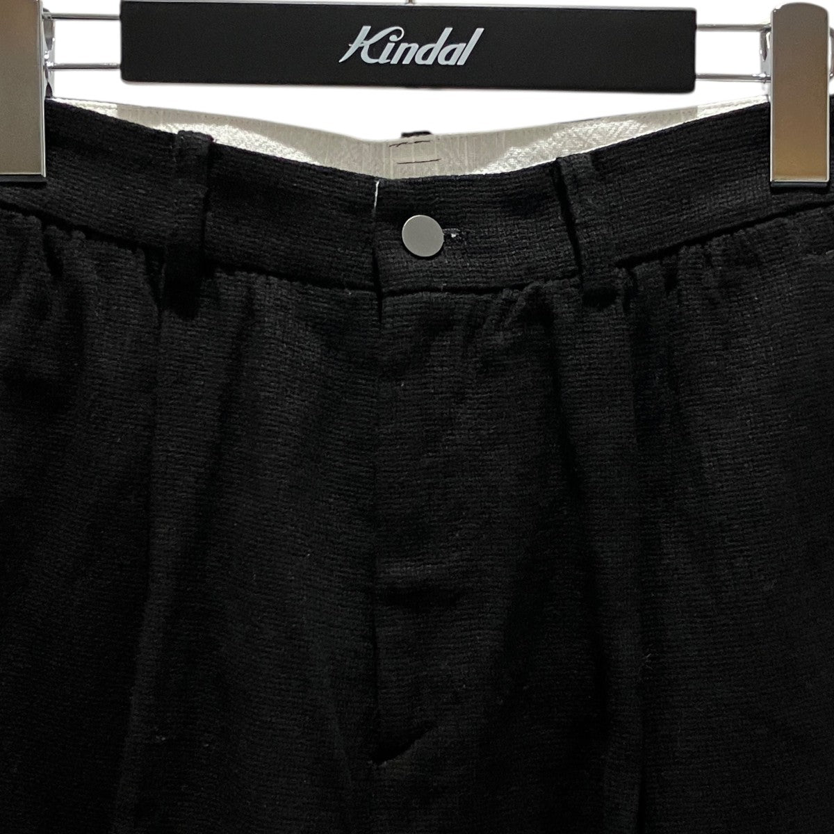 バミューダパンツ