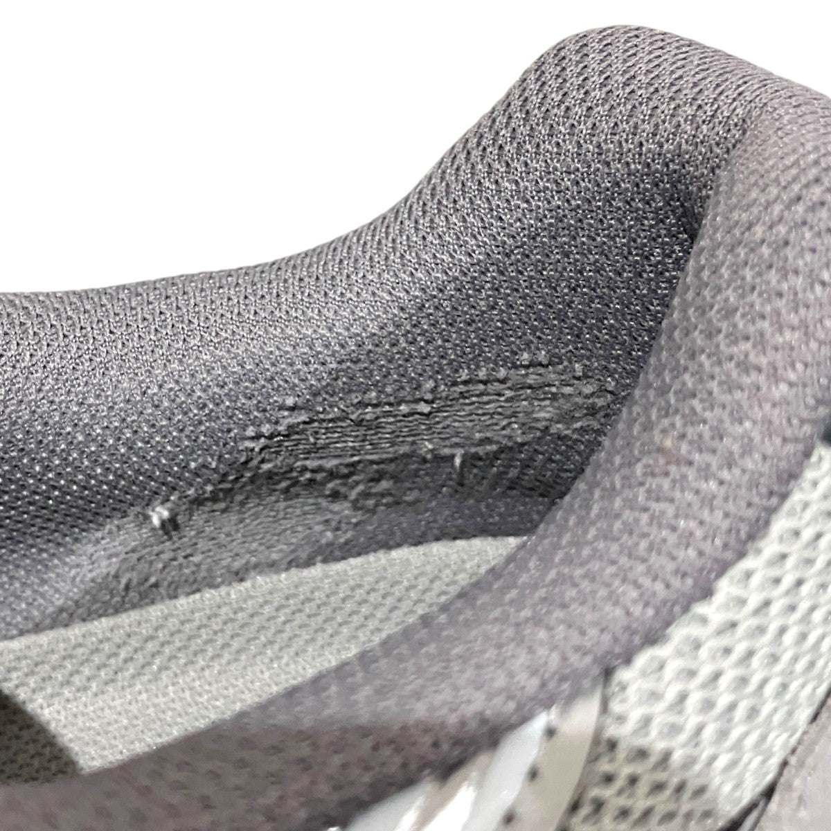 【GEL CUMULUS 16】ローカットスニーカー1203A838