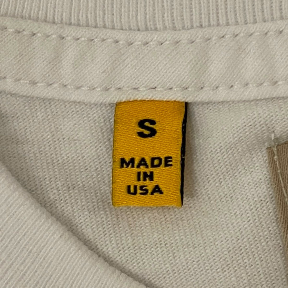 ロゴTシャツ
