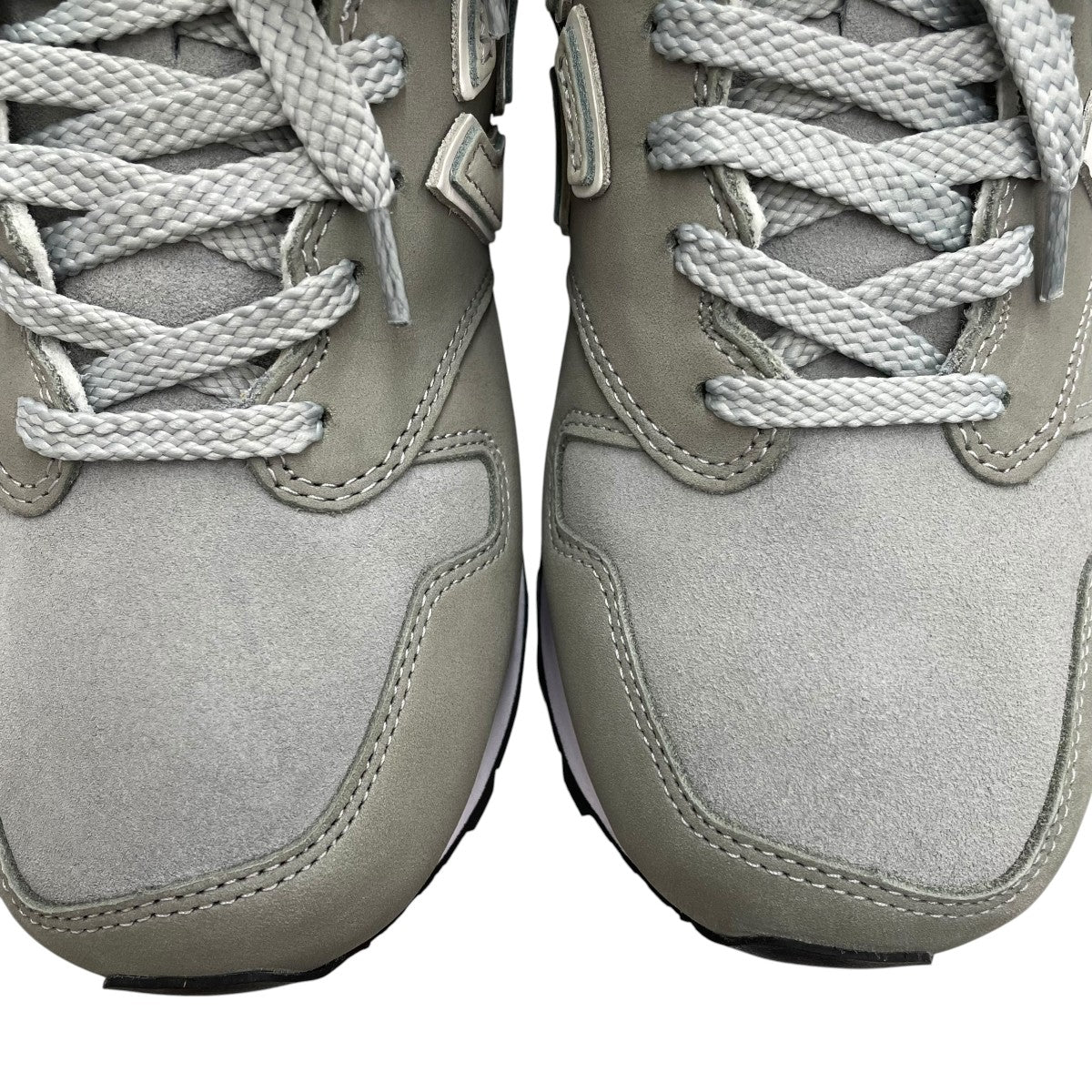 GRAY Limited Editionスニーカー