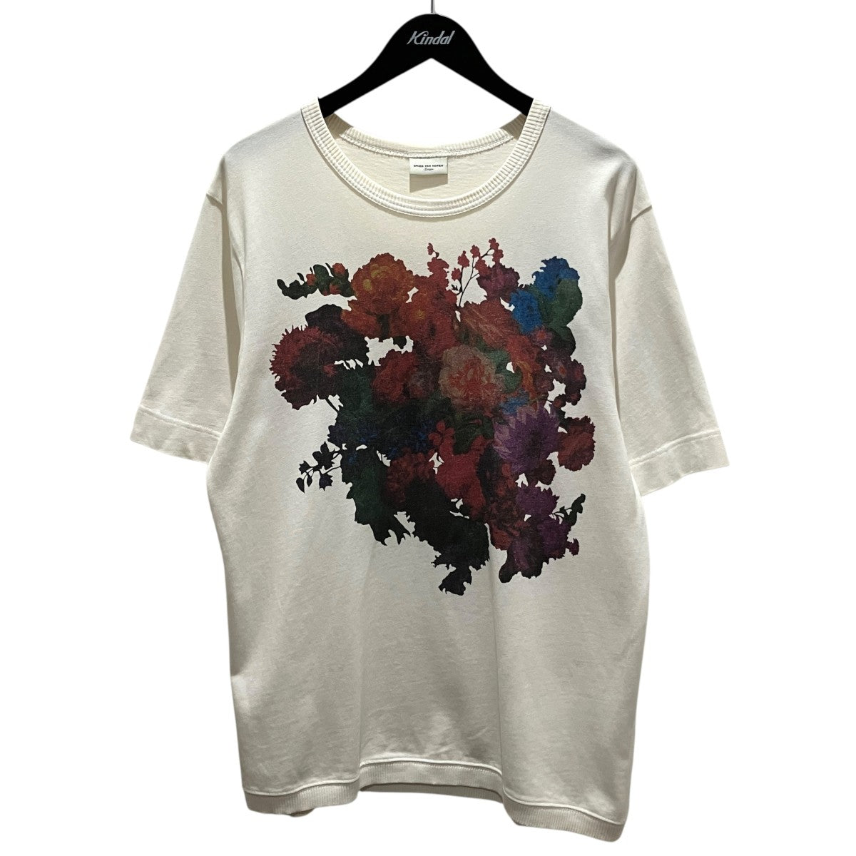 フラワープリントTシャツ